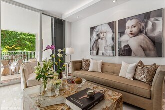 715 Crandon Blvd-Unit -206 in Key Biscayne, FL - Foto de edificio - Building Photo