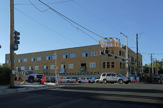 The Carlisle in Albuquerque, NM - Building Photo - Building Photo