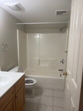 3250 Fairfield Ave, Unit 113 in Bridgeport, CT - Building Photo - Building Photo