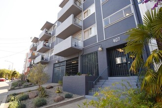 Northwood Court Apartment in Oakland, CA - Building Photo - Building Photo