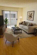 515 Harvard in Los Angeles, CA - Building Photo - Building Photo