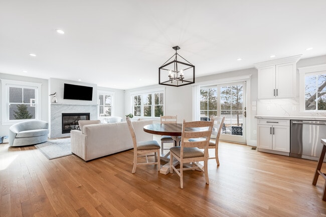 6 Stanwood Pt, Unit A in Gloucester, MA - Building Photo - Building Photo