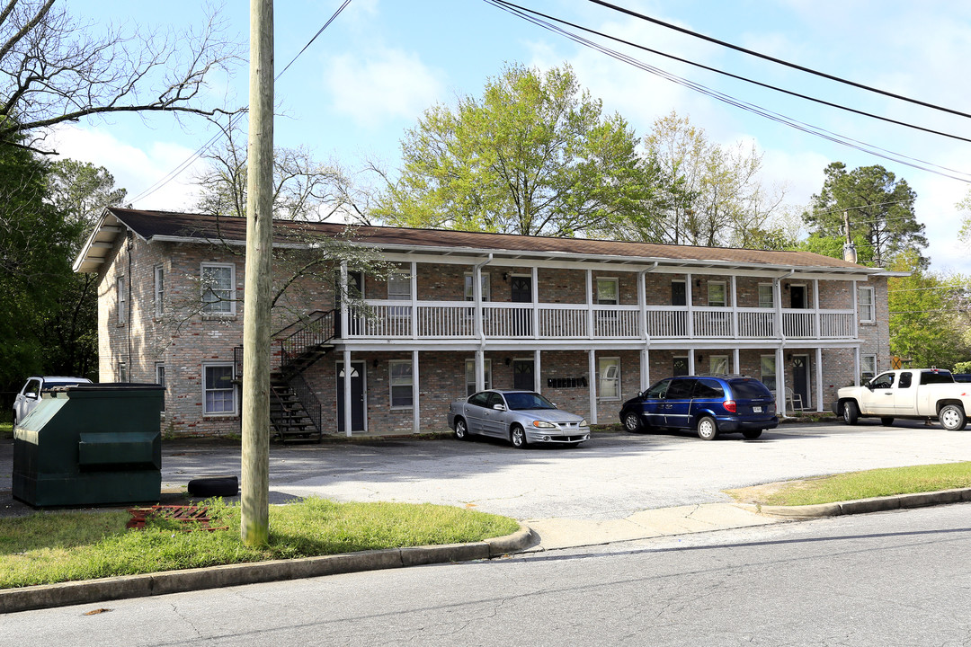 316 S College St in Statesboro, GA - Building Photo