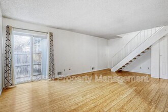 9901 E Evans Ave in Aurora, CO - Foto de edificio - Building Photo