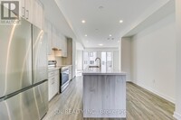 1328 Kaniv St in Oakville, ON - Building Photo - Building Photo