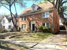 1812 Banks St in Houston, TX - Building Photo