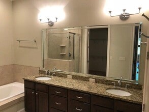 1100 Augusta Dr, Unit 1100 AugustaDriveUnit704 in Oxford, MS - Building Photo - Building Photo