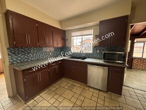 2234 E Helen St in Tucson, AZ - Building Photo - Building Photo