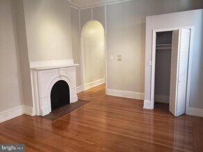 1211 Spruce St in Philadelphia, PA - Building Photo - Building Photo