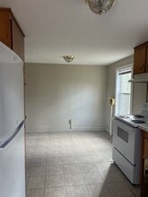 805 Ray Rd in Clarksville, AR - Building Photo - Building Photo