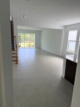 15077 Shady Palms Ln in Nokomis, FL - Building Photo - Building Photo