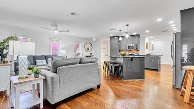 1630 Jeffords St in Clearwater, FL - Building Photo - Building Photo