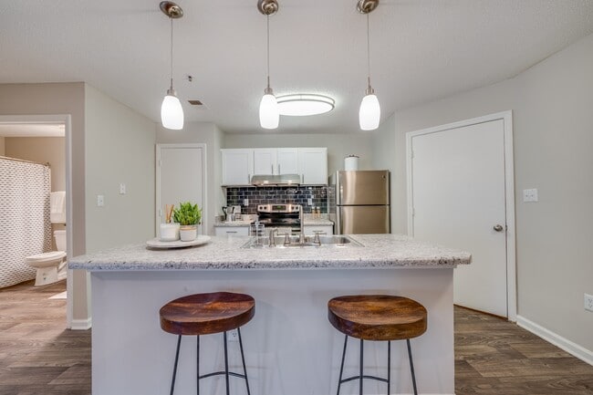 Windsor Falls in Raleigh, NC - Building Photo - Building Photo