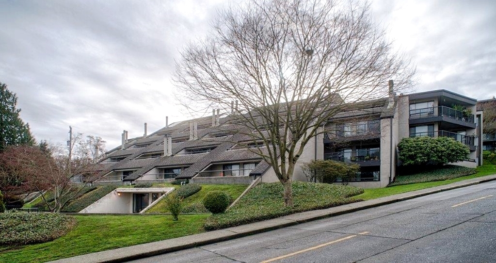 The Marinwood Apartments in Seattle, WA - Foto de edificio