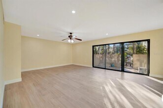 11412 8th St N, Unit 1007 in St. Petersburg, FL - Building Photo - Building Photo