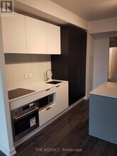 33 Helendale Ave in Toronto, ON - Building Photo - Building Photo