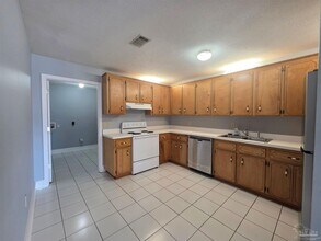 914 Rentz Ave in Pensacola, FL - Building Photo - Building Photo