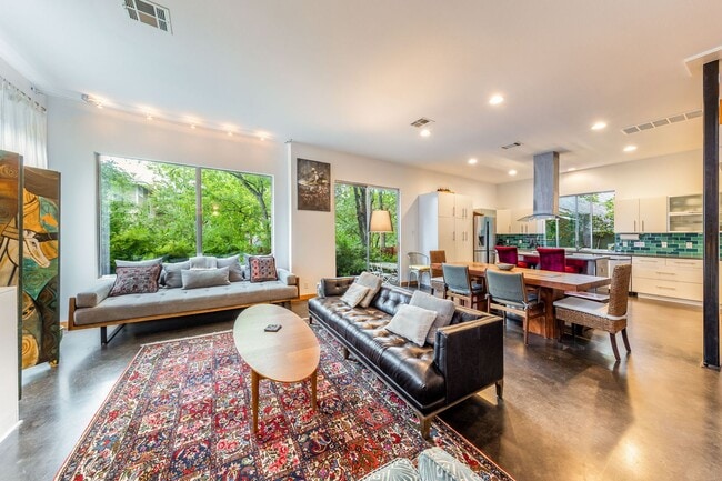 property at 1902 Alegria Rd