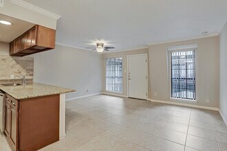 5151 Richmond Ave. in Houston, TX - Building Photo - Building Photo