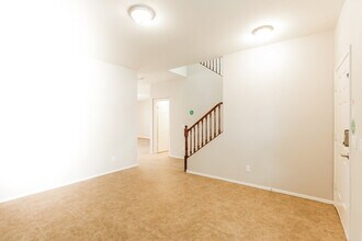 7620 S 70th Ln in Phoenix, AZ - Foto de edificio - Building Photo