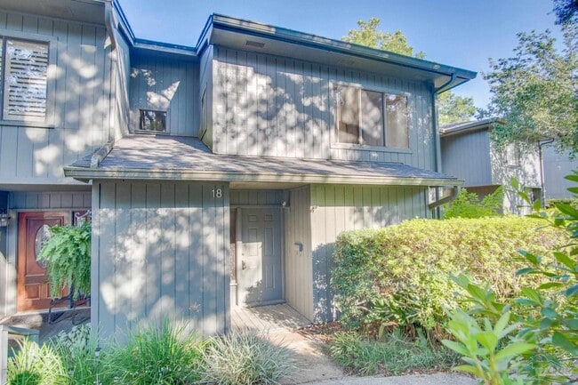 property at 18 Hillbrook Way