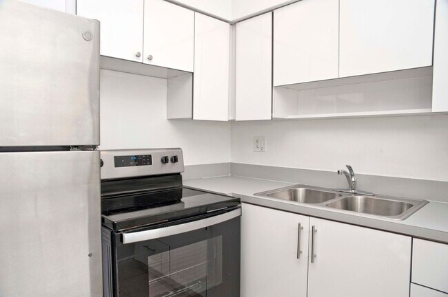 2206 Fillmore St in Hollywood, FL - Foto de edificio - Building Photo