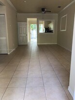 15 SW 14th Terrace in Homestead, FL - Building Photo