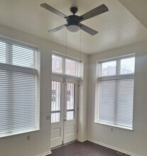 1900 Mallinckrodt St, Unit 1st Floor in St. Louis, MO - Building Photo - Building Photo