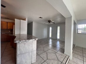 2805 Ave J in Fort Pierce, FL - Building Photo - Building Photo