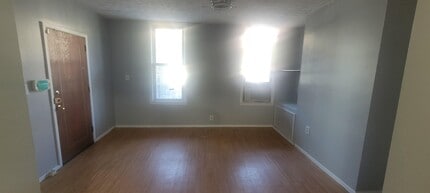 4528 Brown St in Union City, NJ - Building Photo - Building Photo