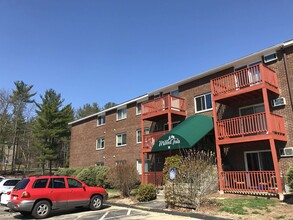 99 Powers St in Milford, NH - Foto de edificio - Building Photo