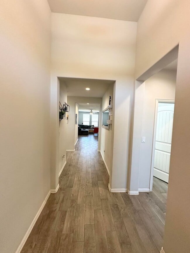 1507 Laguna Meadows Tr in Midland, TX - Building Photo - Building Photo