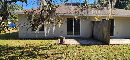 1164 N Lion Cub Point in Lecanto, FL - Building Photo - Building Photo