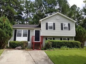 Room in House on Renyard Ct in Raleigh, NC - Building Photo