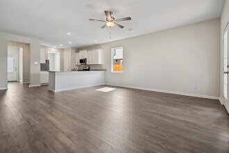 16449 Blossom Grv Dr in Conroe, TX - Building Photo - Building Photo