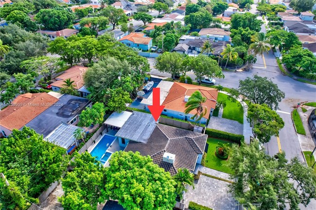 2415 SW 21st Ter in Miami, FL - Building Photo - Building Photo