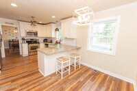 326 Forest Grove Ave photo'