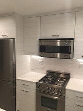 8600 Burton Way in Los Angeles, CA - Building Photo - Building Photo