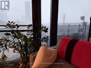 51 Trolley Cres in Toronto, ON - Building Photo - Building Photo