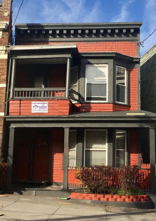 57 Elberon Pl, Unit 1 in Albany, NY - Foto de edificio