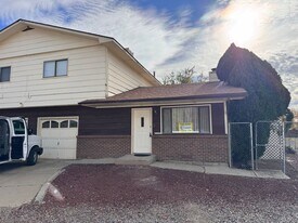 571-573 29 3/8 Rd in Grand Junction, CO - Building Photo