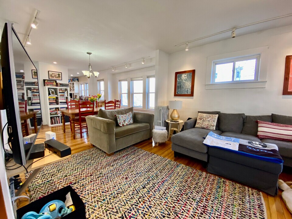 39 Westford St, Unit 1 in Boston, MA - Building Photo