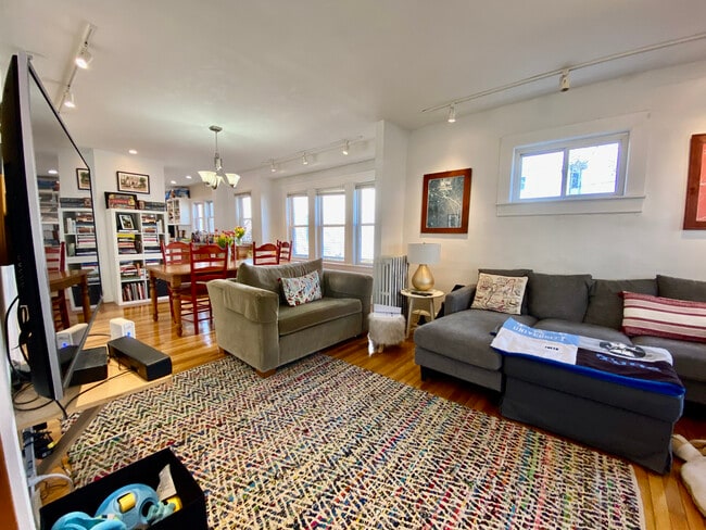 39 Westford St, Unit 1