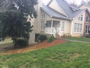 926 Mill Stone Dr in Marietta, GA - Building Photo - Building Photo