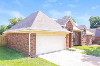 7254 Schilling Cove W in Memphis, TN - Building Photo - Building Photo