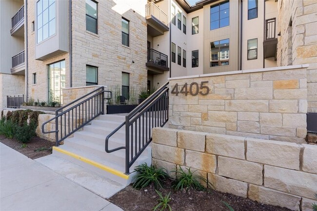 property at 4405 Jackson Ave