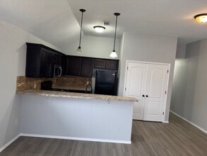 323 9th St in Charleston, AR - Building Photo - Building Photo