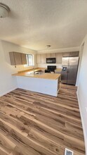 5301 Camino Montano NE in Albuquerque, NM - Building Photo - Building Photo