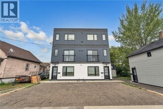 133 Durham St in Port Colborne, ON - Building Photo - Building Photo