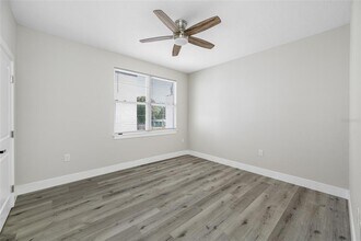 1039 53rd Ave N in St. Petersburg, FL - Building Photo - Building Photo